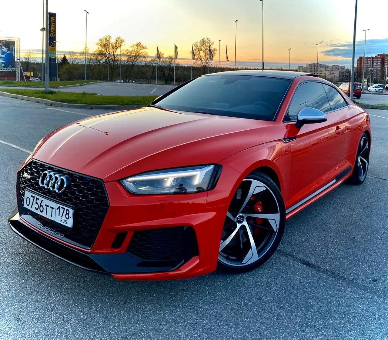 Ауди купить 16. Audi rs5 f5. Ауди rs5 Coupe. Audi rs5 f5 купе. Ауди rs5 Coupe 2019.