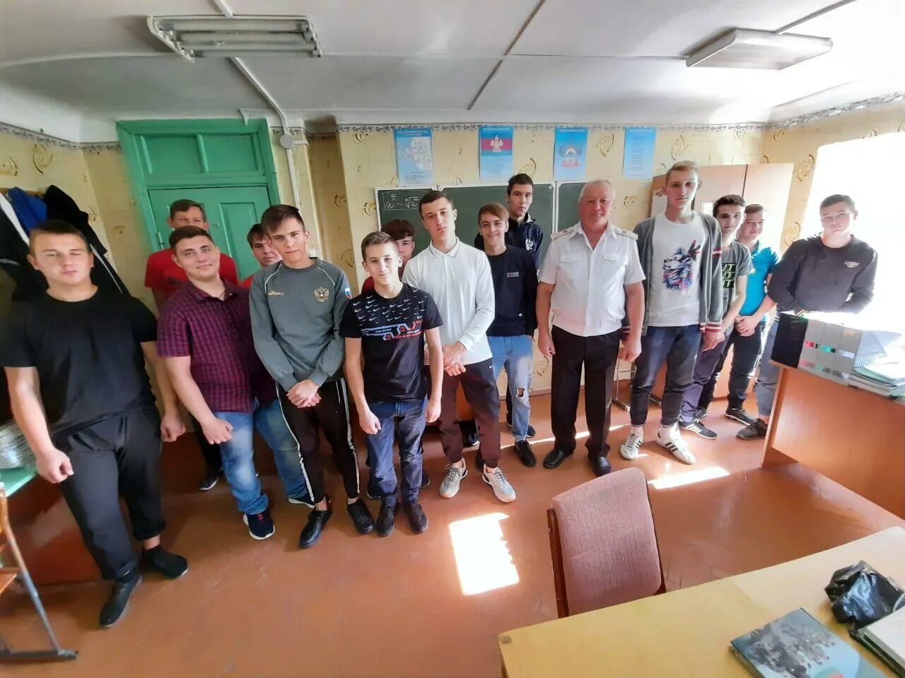 Пенсионный новопокровская. Новопокровский многоотраслевой техникум. Кубанский многоотраслевой техникум новопокровский. Техникум кубанский нмт. Директор нижнеломовского многопрофильного техникума.