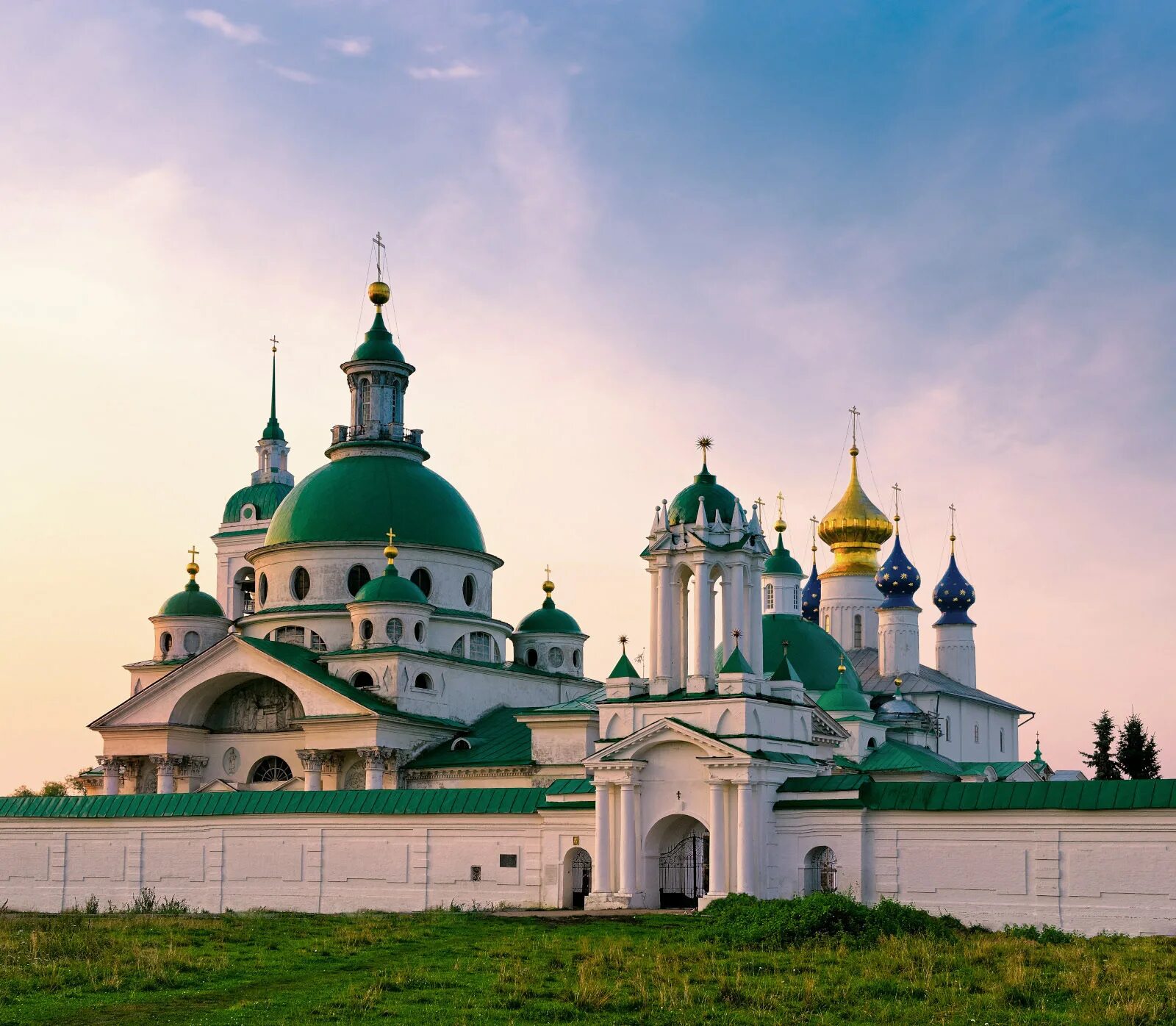 Про монастырь мужской. Спасо-Яковлевский Димитриев монастырь. Яковлевский монастырь Ростов Великий. Спасо-Яковлевский Димитриев монастырь в Ростове Великом. Переславль Залесский Спасо Яковлевский монастырь.