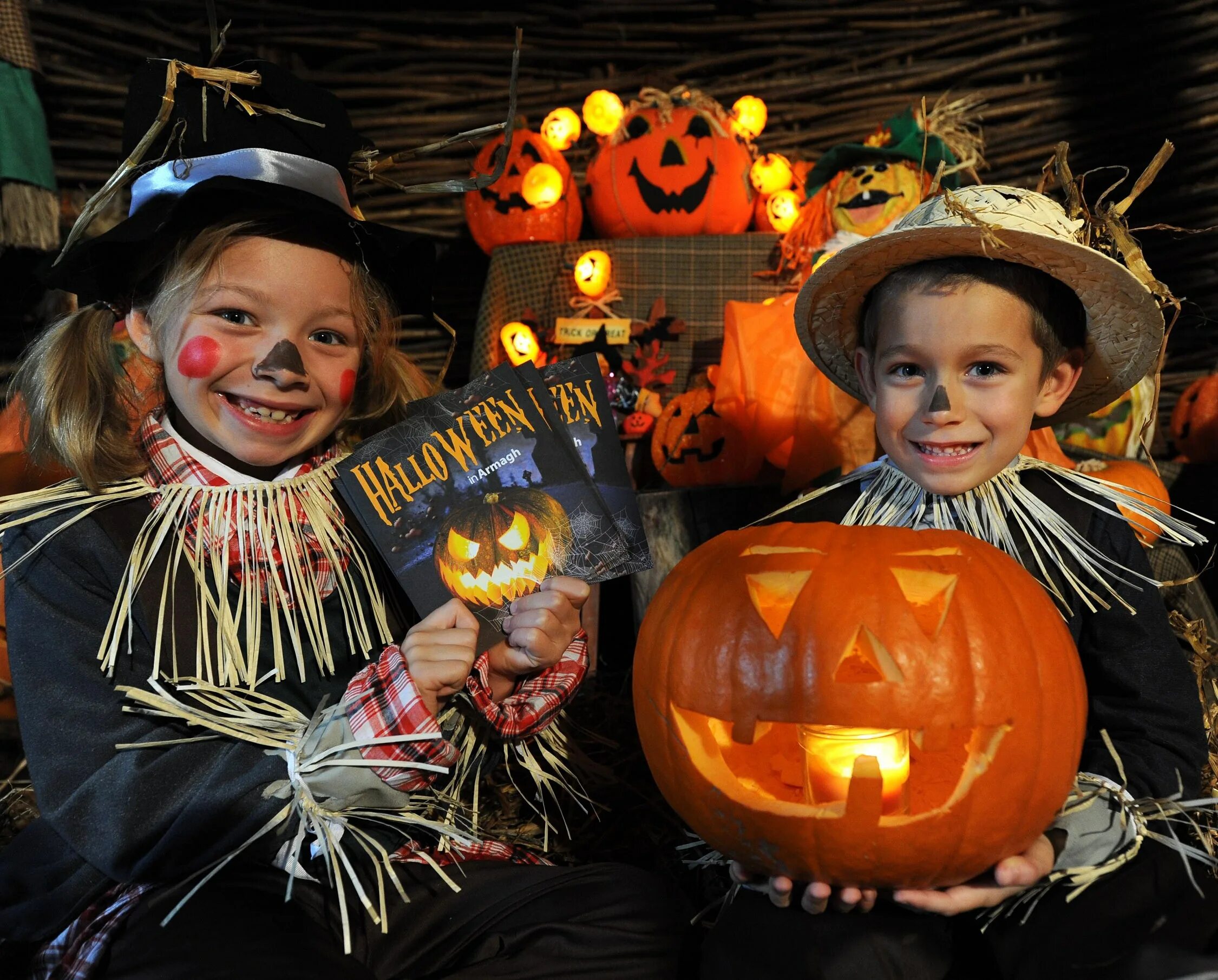 кода хэллоуин. празднование хэллоуина. хэллоуин фестиваль. кода хэллоуин. хэллоуин празднование.