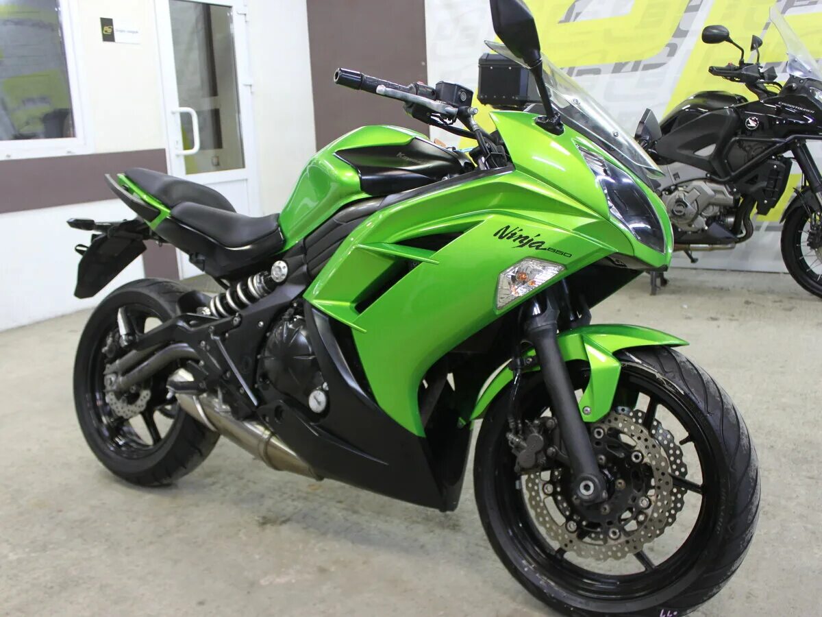 Кавасаки владивосток. Спортбайк кавасаки ниндзя 400. Zx9 ninza1998 год. Fz1n. Кавасаки владивосток.