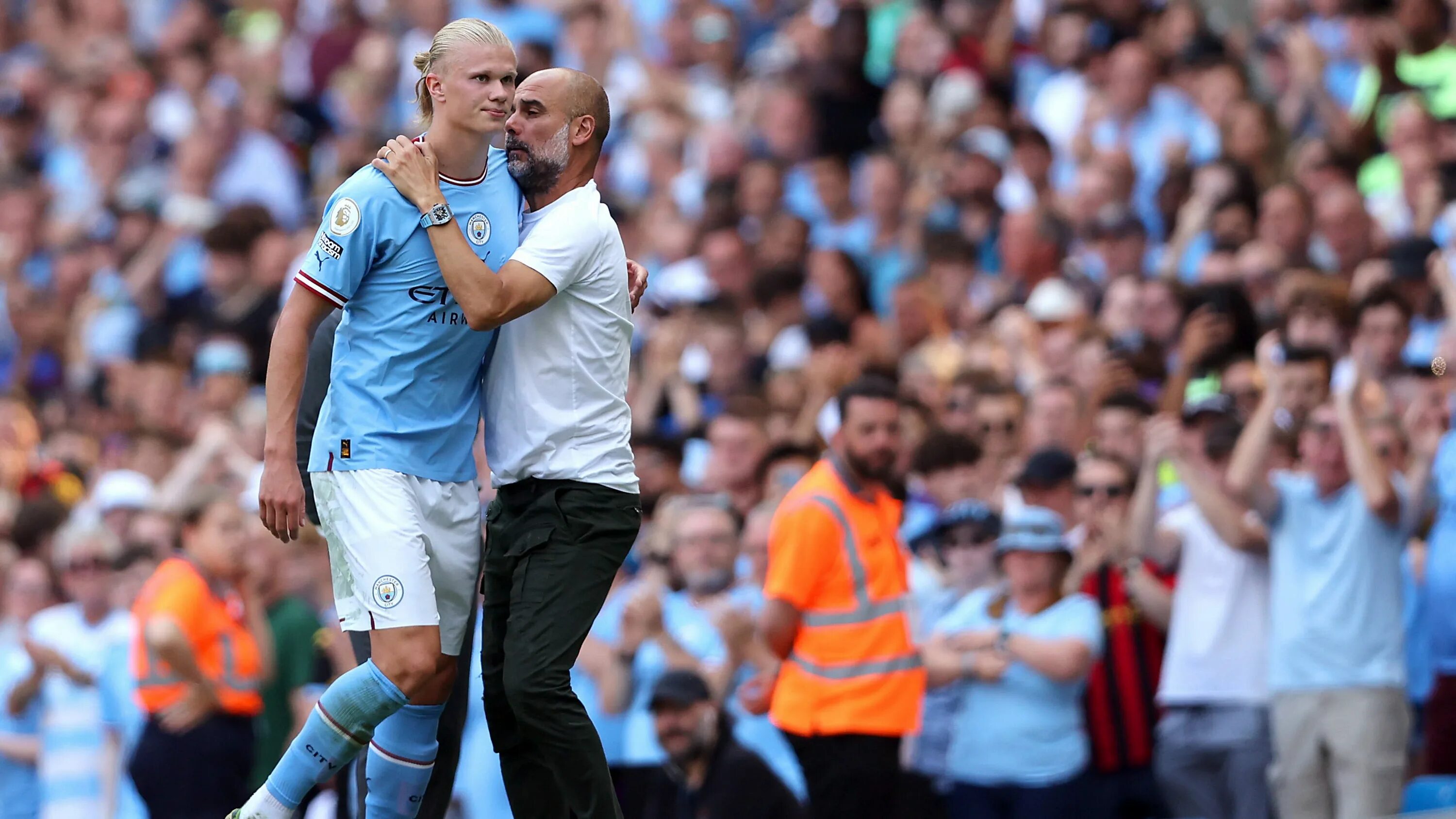 Копенгаген ман сити прямая. Erling haaland vs gvardiola manchester city. холланд футболист ман сити. копенгаген манчестер сити. альварес манчестер сити.