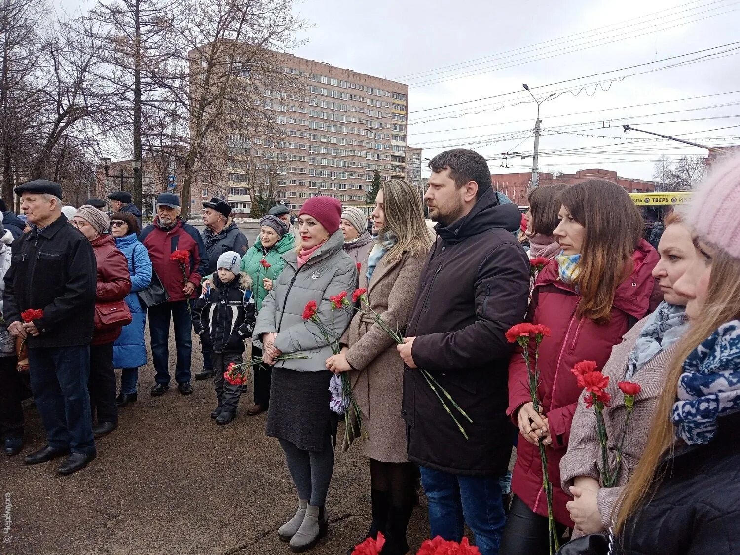 Рыбинский герой. Рыбинский герой. Название побед в рыбинске. Новости рыбинска сатурн. Памятник дерунову в рыбинске.