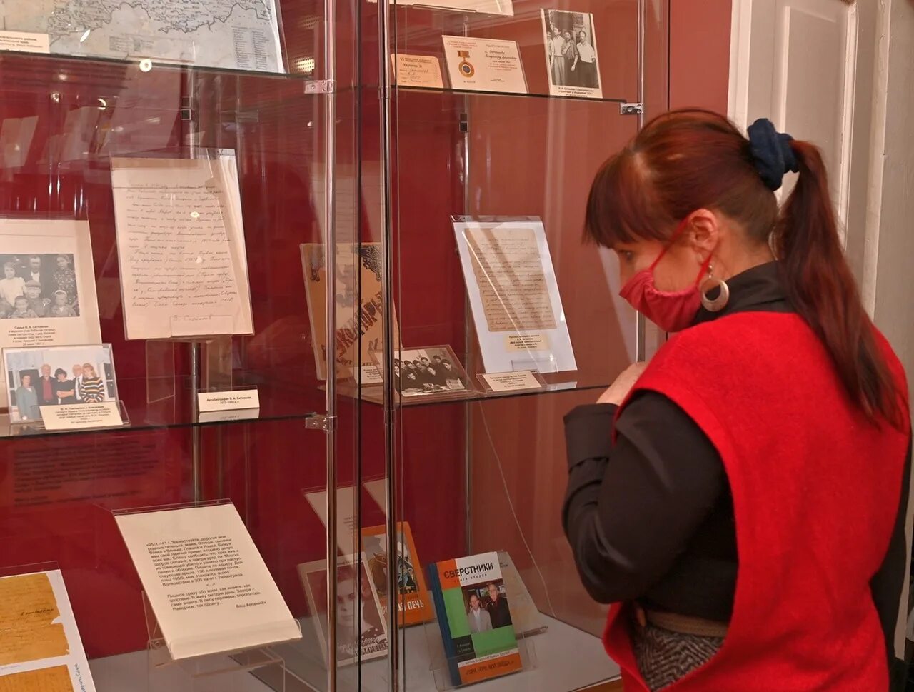 Краеведческий праздник. Мероприятия в музее. расписание краеведческого музея. красивая выставка в музее о празднике королева спорта.