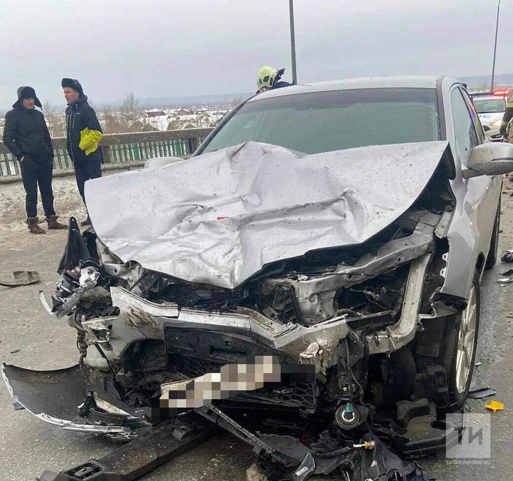 Разбилась казань. Авария на м7 вчера Татарстан трассе.