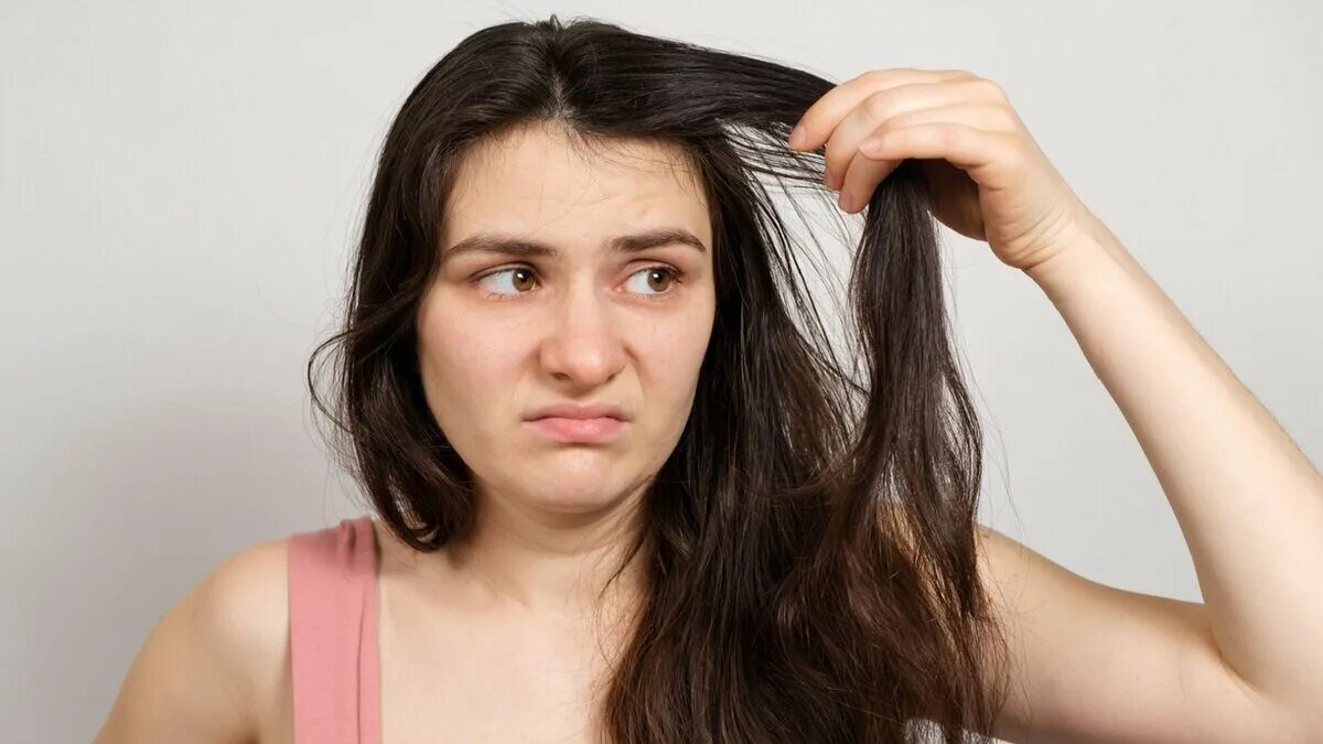 Как выглядят засаленные волосы Pin on Hair Styles