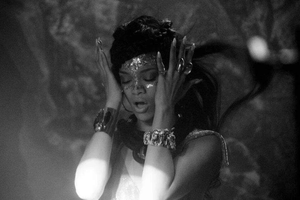 When where have you been. Рихана where have. rihanna where have you been. рианна ведьма. рианна where have you been.