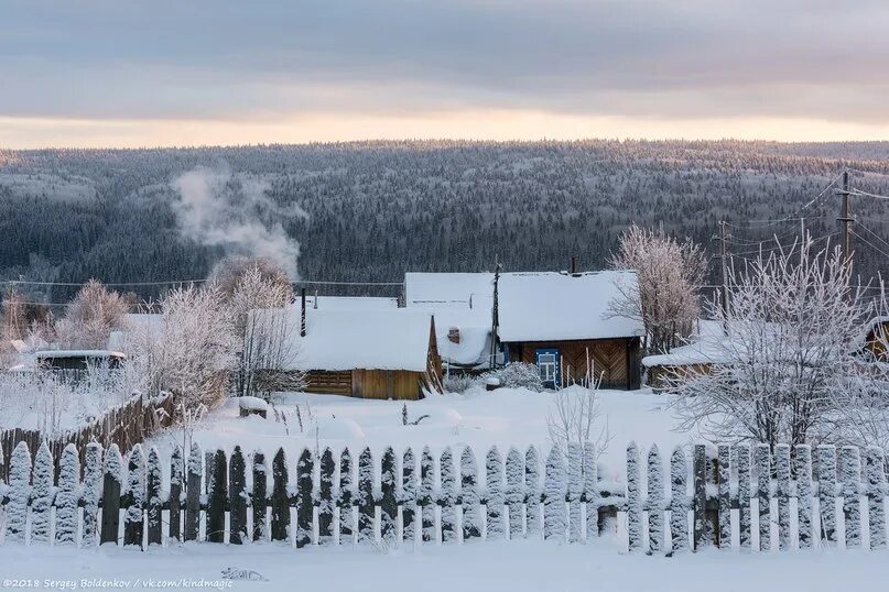 Мало тепло деревня. Поселок теплая гора Пермский край. Поселок теплая гора Горнозаводский район Пермский край. Тёплая гора Пермский край горы. Пермский край станция тёплая гора.