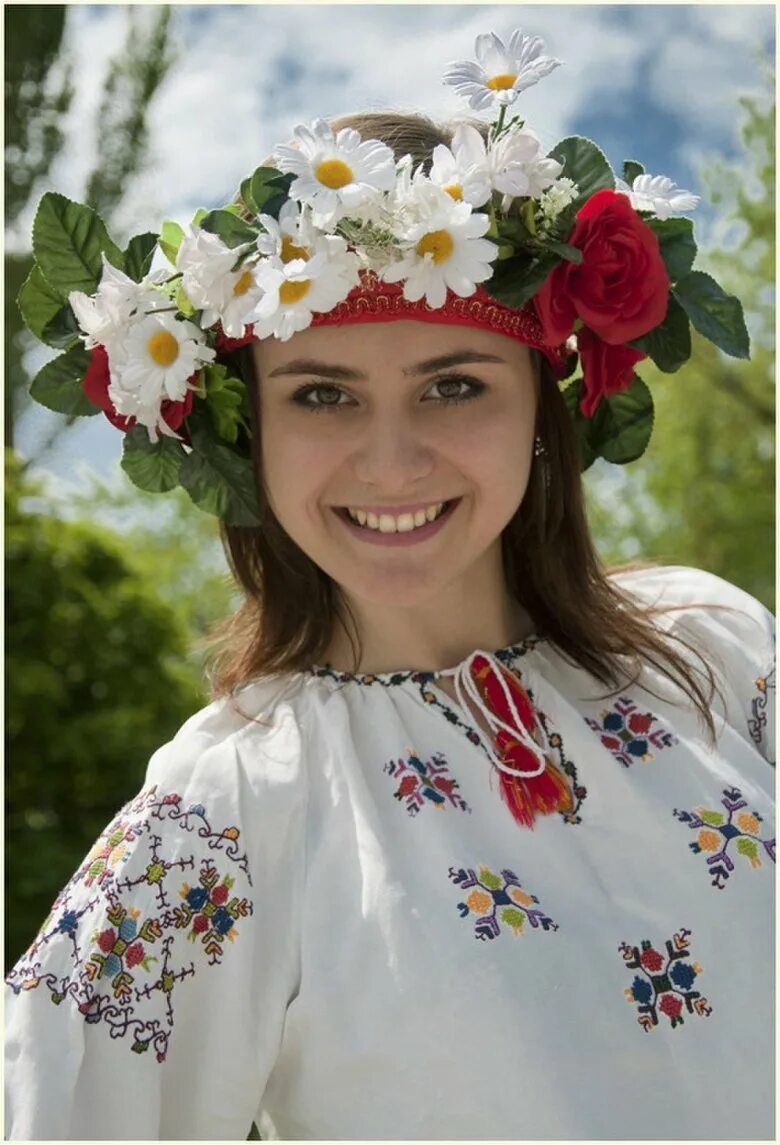 Фото украинских. Украинские женщины. Украинки самые красивые девушки. Женщины в вышиванках. Украинки самые красивые девушки фото.