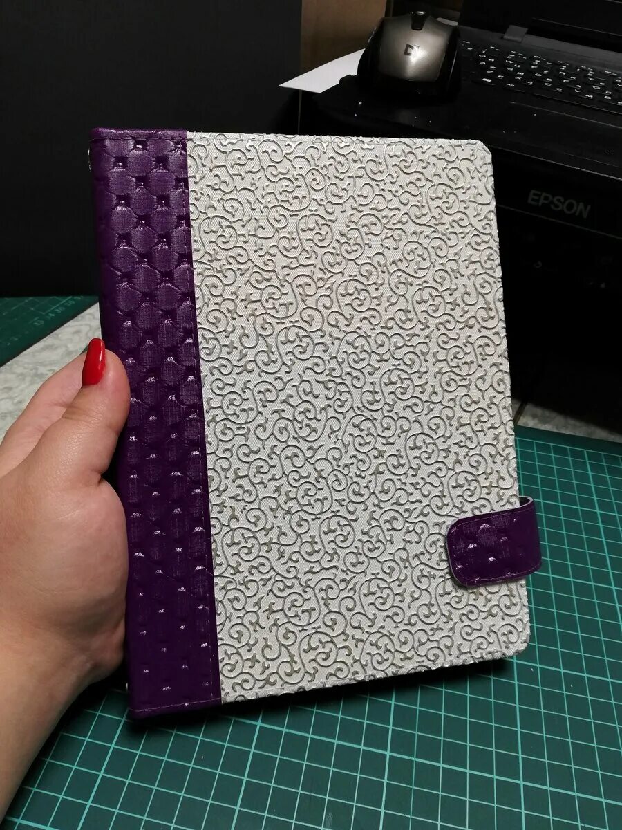 Блокнот с картонной обложкой. Блокнот своими руками. Самодельный блокнот. Как можно сделать блокнот из бумаги. Как можно сделать блокнот из бумаги.