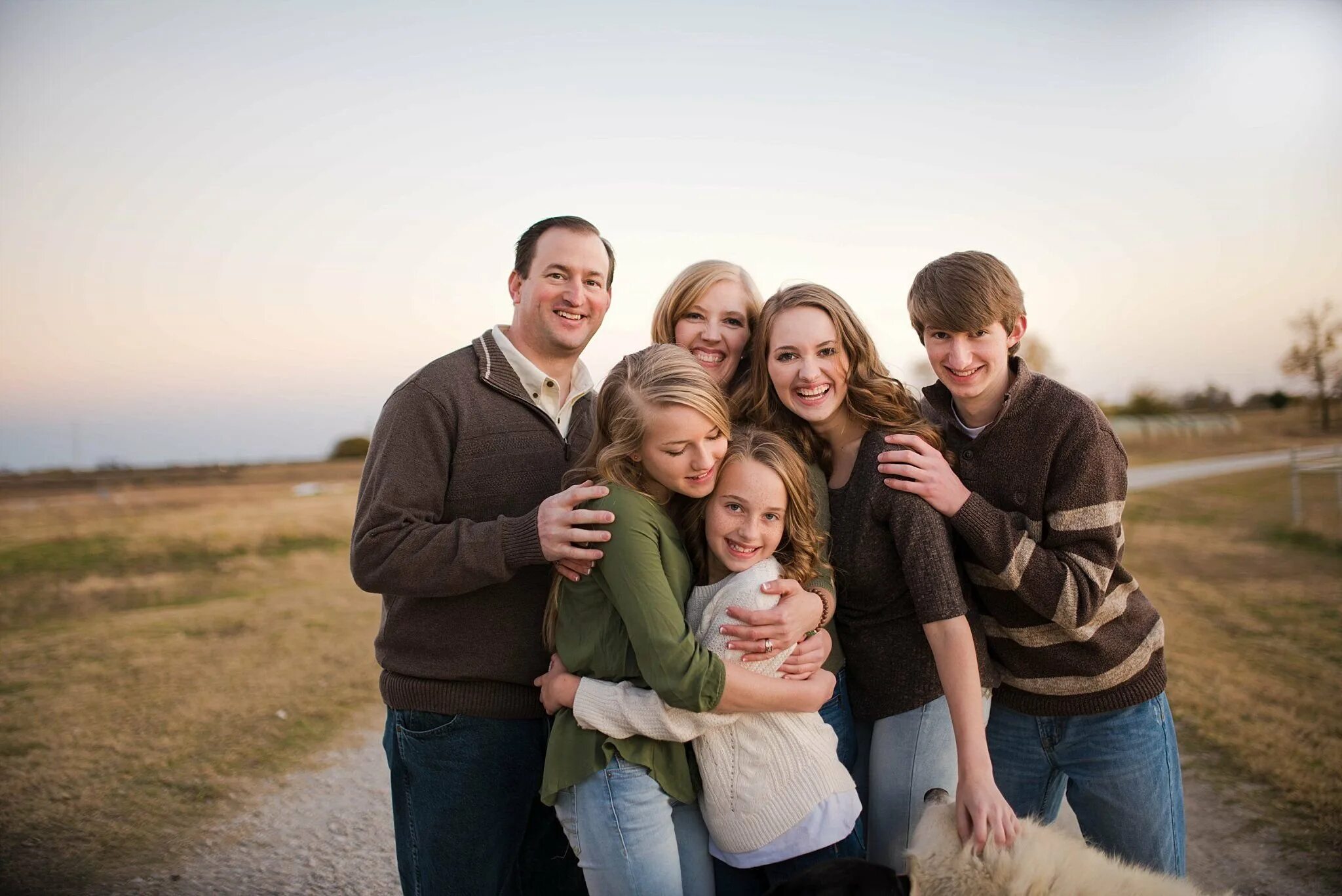 Семейное фото. Современная семья. Фотосессия семьи. Семья с четырьмя детьми. Семья ии