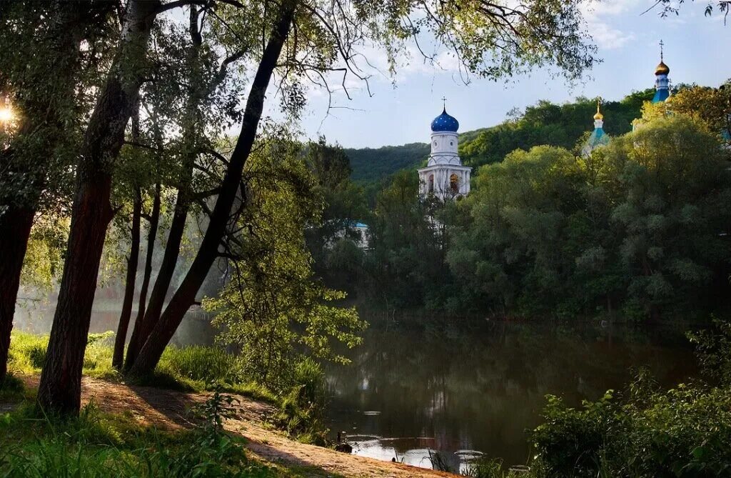 Гляжу в озера синие исполнение. Фотоконкурс гляжу в озера синие. Гляжу в озера синие картинки. Гляжу в озера. Монастырь на Донце Бунин.