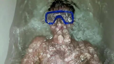 Задержка дыхания под водой