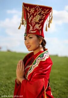 Калмыкия национальная одежда