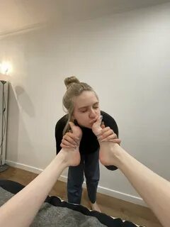 Image et vidéo liste de@PlayWithAnny - whotwi analyse graphique Twitter.