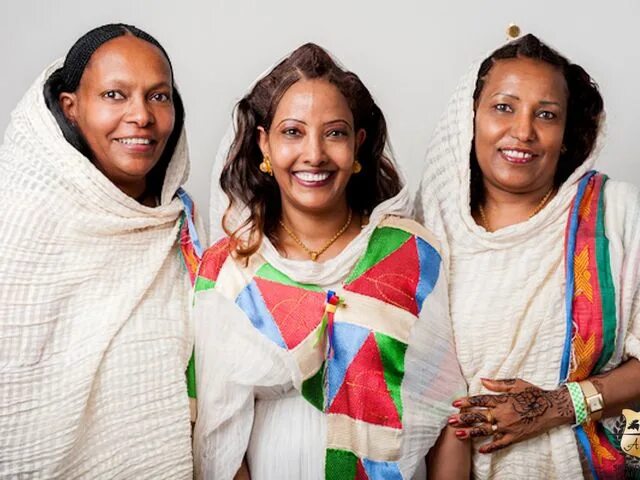 Эритрейцы кто это. Тигринья. Эритрейцы. Тигринья народ. Эритрейцы фото.