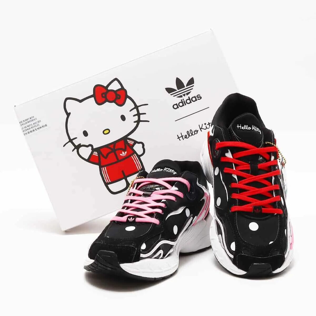 Adidas hello. Адидас Хеллоу Китти. Adidas hello Kitty кроссовки. Адидас кроссовки Хелло Китти. Коллаборация адидас и Хеллоу Китти.