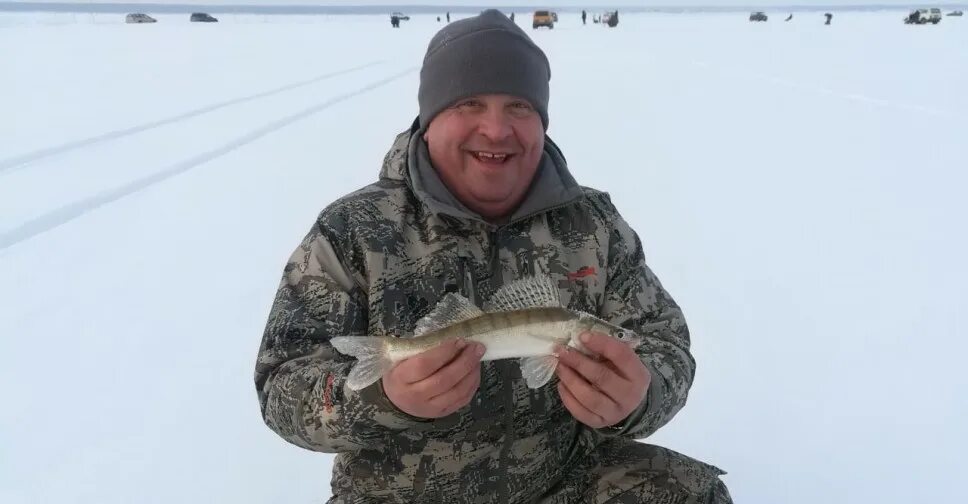 Рыбалка в новосибирске вести с водоемов. Рыбалка в новосибирске вести с водоемов. Новосибирск рыбалка с водоемов. Ловля ротана зимой на пруду. Зимняя рыбалка в новосибирске.