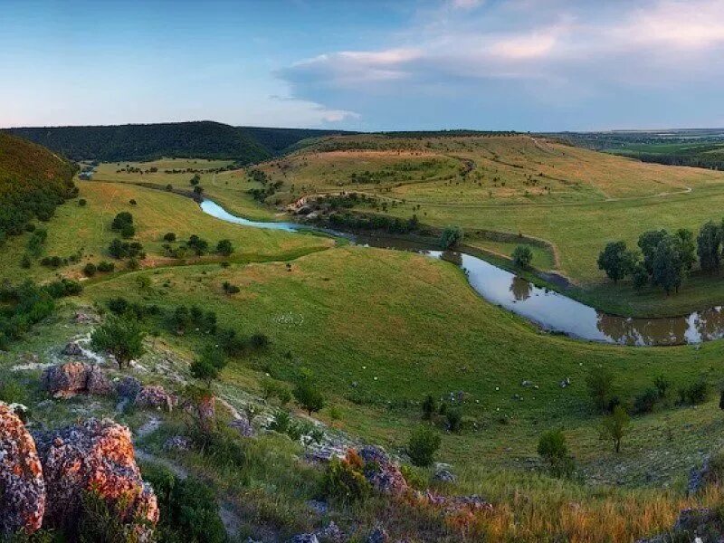 Молдавия это страна. Природа Молдовы Молдавии. Молдавия нац парк Орхей. Национальный парк Орхей рельеф. Молдавские Кодры Орхей.
