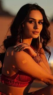 आइए जानते हैं एक्ट्रेस मानुषी छिल्लर का डाइट प्लान। 