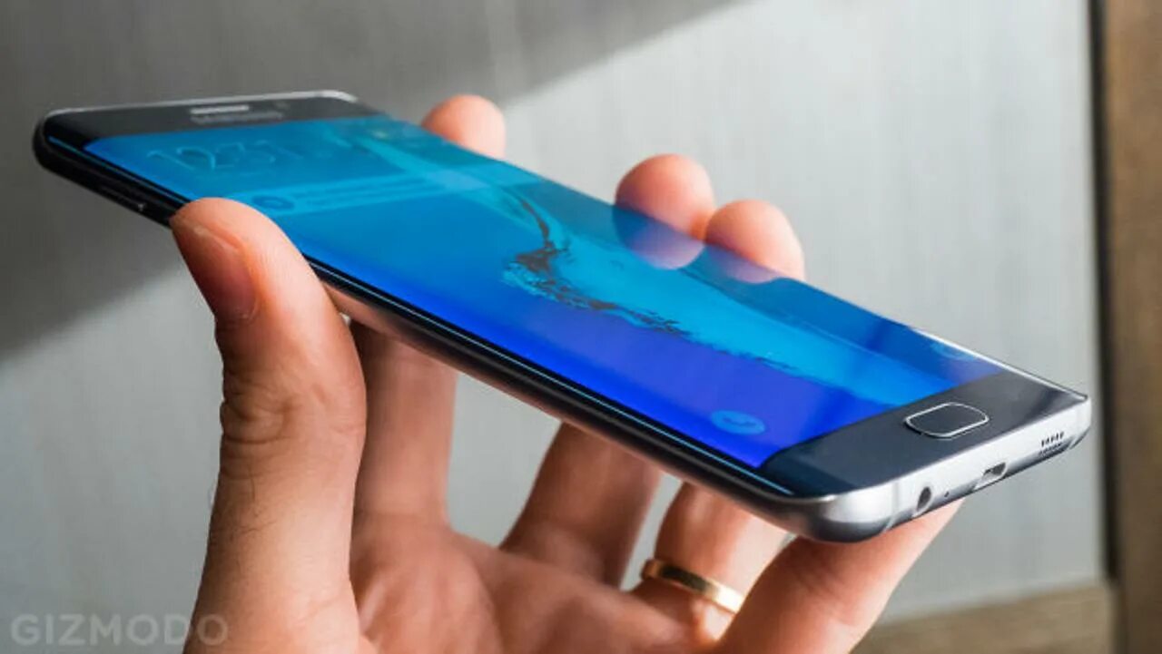 Galaxy s edge. Samsung 6 Edge. Самсунг галакси s6 Edge фото. Galaxy s6 Edge Plus. S6 Edge Blue.