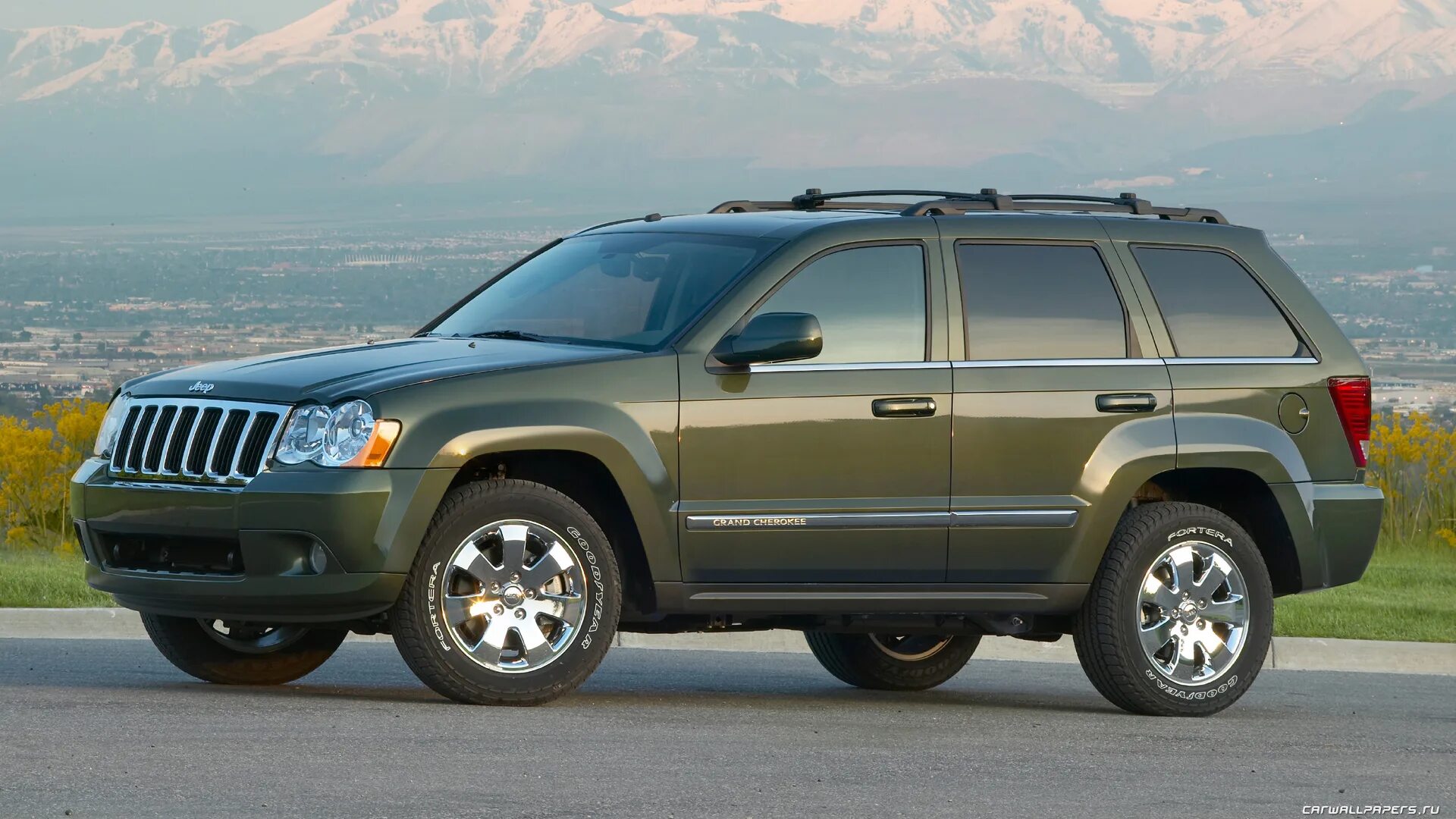 Гранд машина фото. Jeep Grand Cherokee 2009. Jeep Grand Cherokee WK 2005-2010. Jeep Grand Cherokee Laredo 2005. Jeep Grand Cherokee 2008.