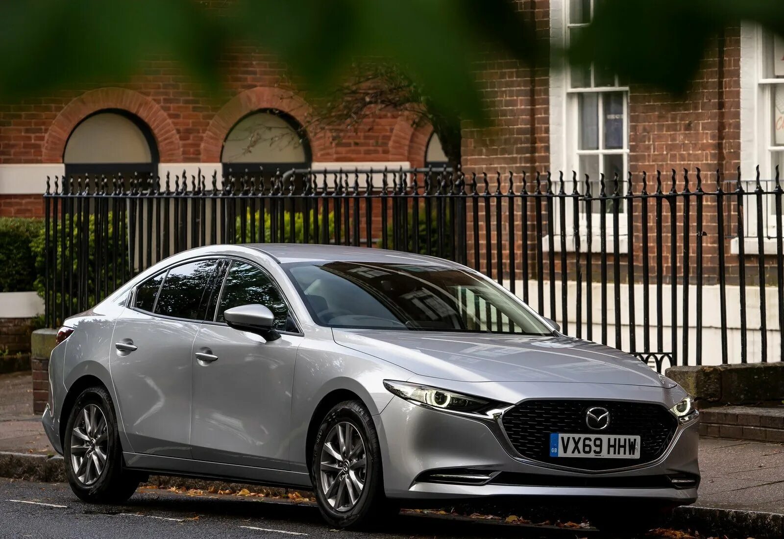3 б 2019 2025. Mazda 3 sedan 2019. мазда 3 седан 2019 седан. mazda 3 2025 седан. мазда 3 2019 седан белая.
