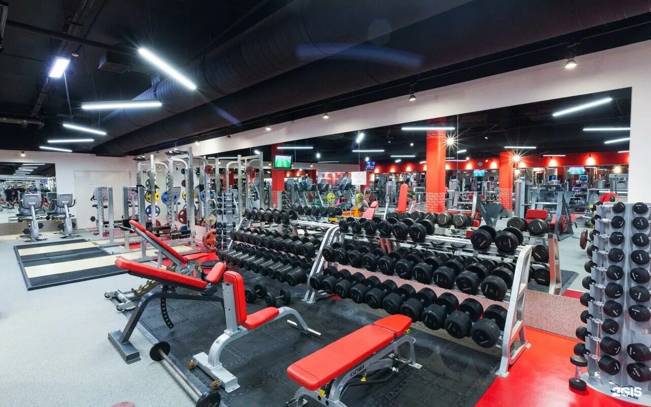 Фитнес центр 100 процентов солнцево. 100 fitness. 100 фитнес боровское шоссе. 100 фитнес боровское шоссе. Фитнес центр говорово.