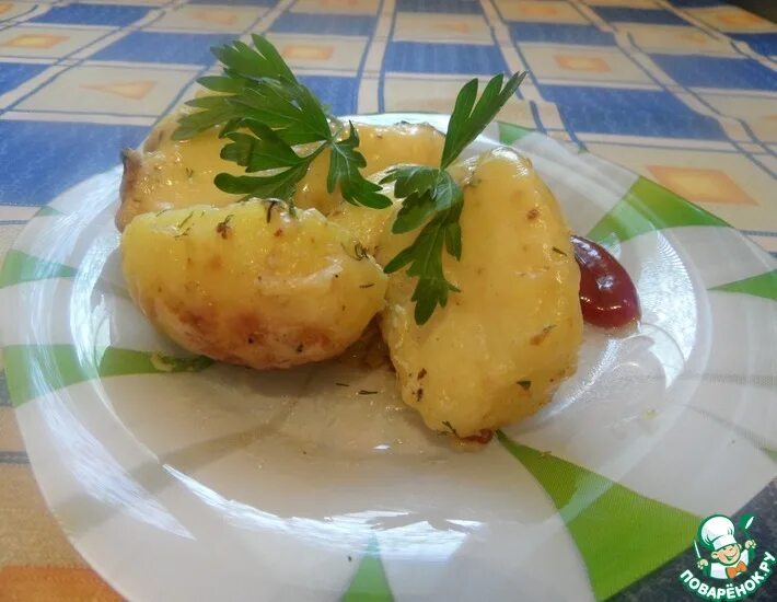 Картошка поваренок. Картошка для детей. Печеный картофель. Картофель на праздничный стол. Запеченный картофель англия.
