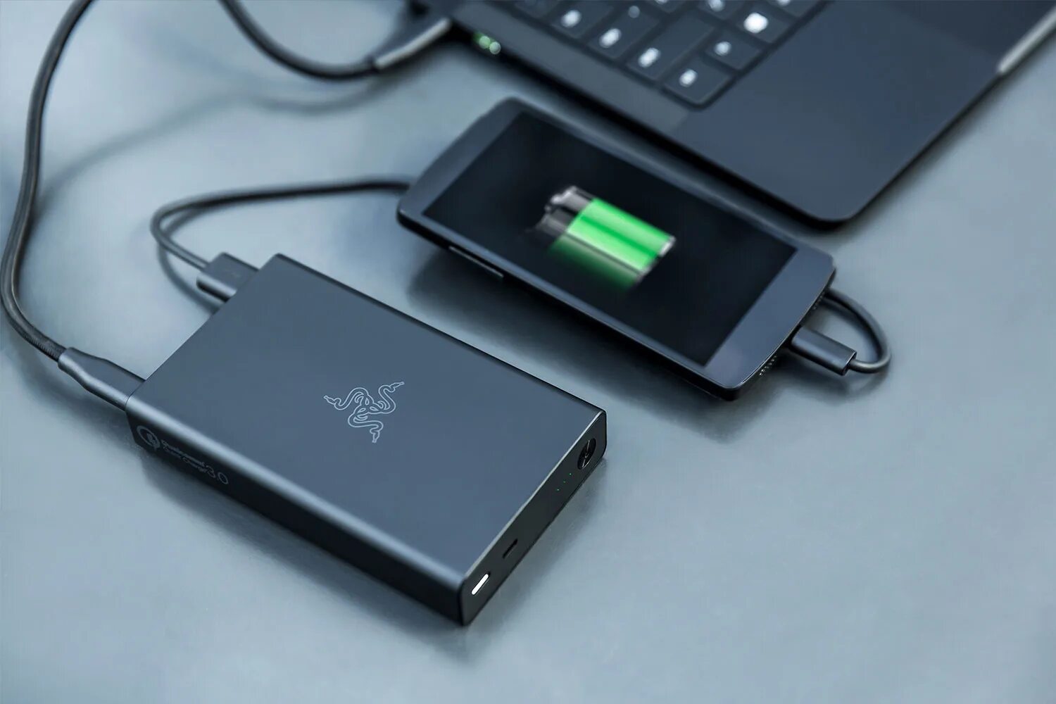 Внешние аккумуляторы батареи. Razer Power Bank. Razer 10 внешний аккумулятор. Повербанк Power Bank. Портативная зарядка Razer.