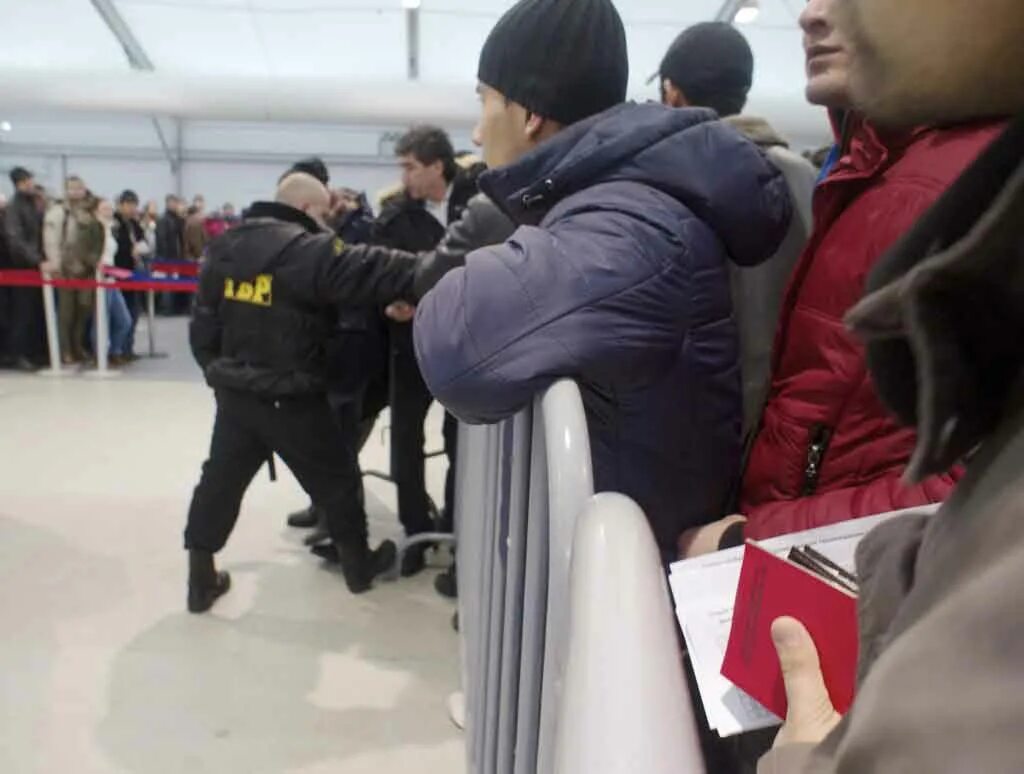 Многофункциональный миграционный центр город москва директор. График ммц сахарово. Многофункциональный центр сахарово. Автобус сахарово. Завтра сахарово.