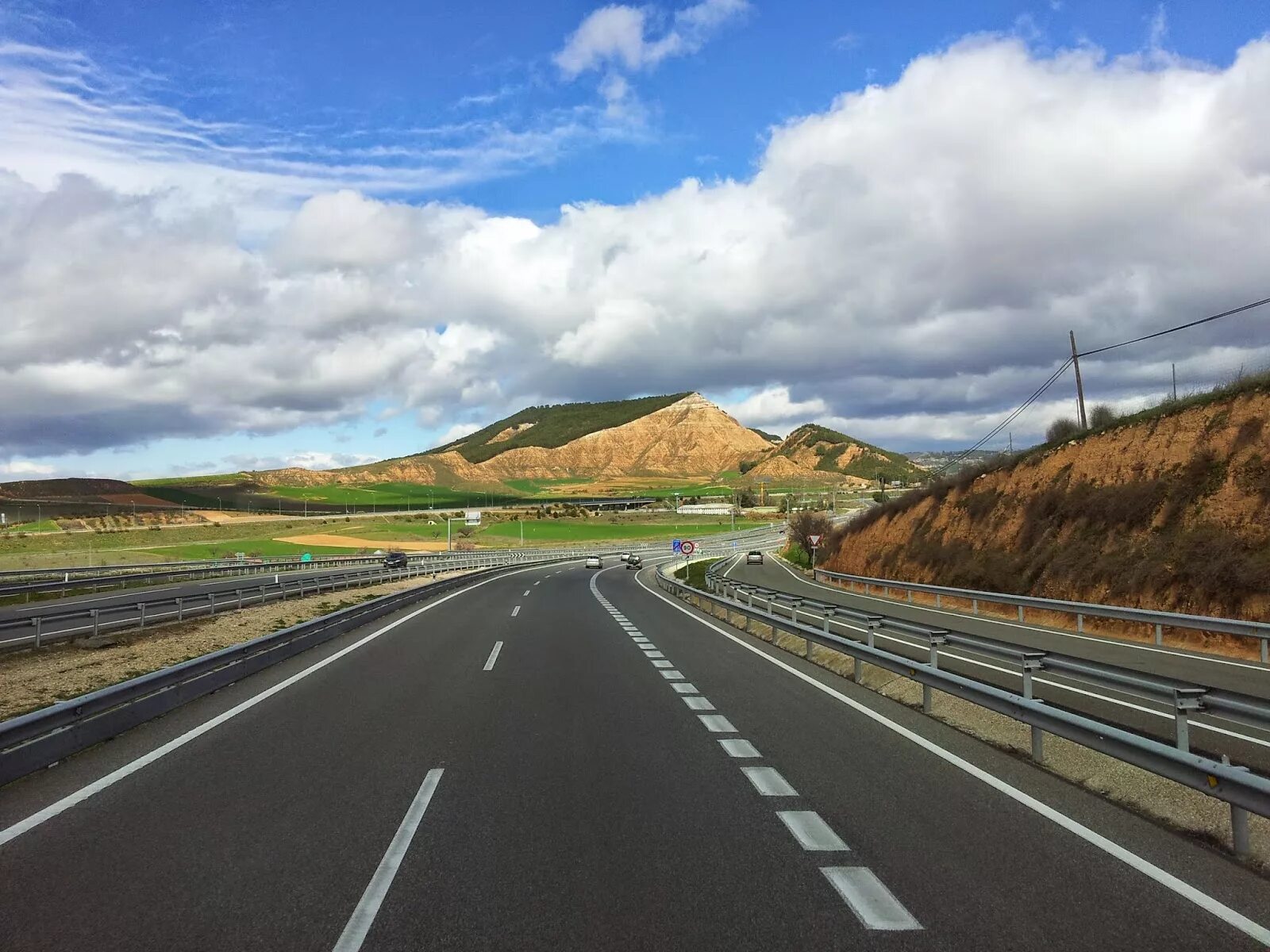 Дорога шоссейного типа как называется. Автострады Испании. Шоссе в Испании. Испания Автобан. Автобан Португалии.