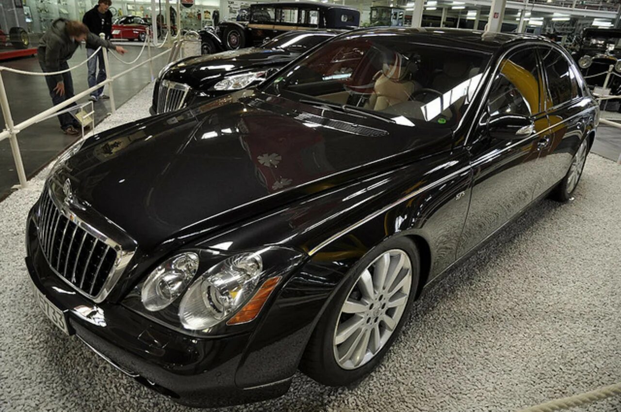 Цена самого дорогого мерседеса. Maybach 57 s Cabrio. Maybach Exelero. Mercedes Maybach. Mercedes-Maybach Exelero.