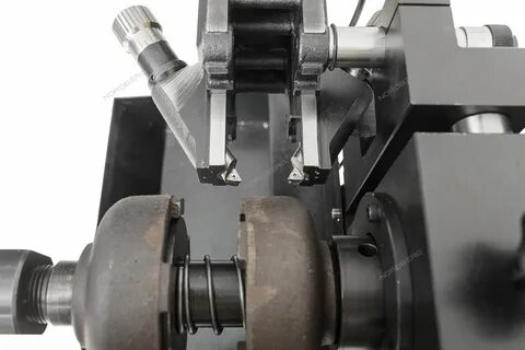Станок для проточки дисков