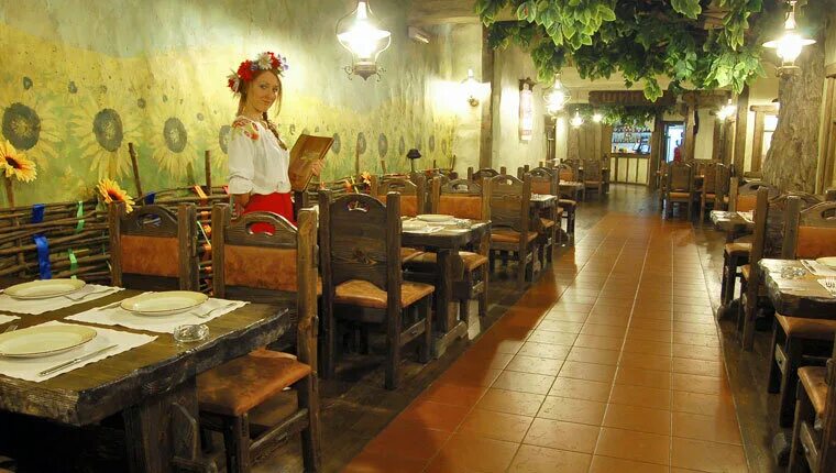 шинок на хуторе новокузнецк вывеска. хутор новокузнецк информационно развлекательный. хутор новокузнецк информационно развлекательный. шинок новокузнецк. хутор новокузнецк информационно-развлекательный портал.