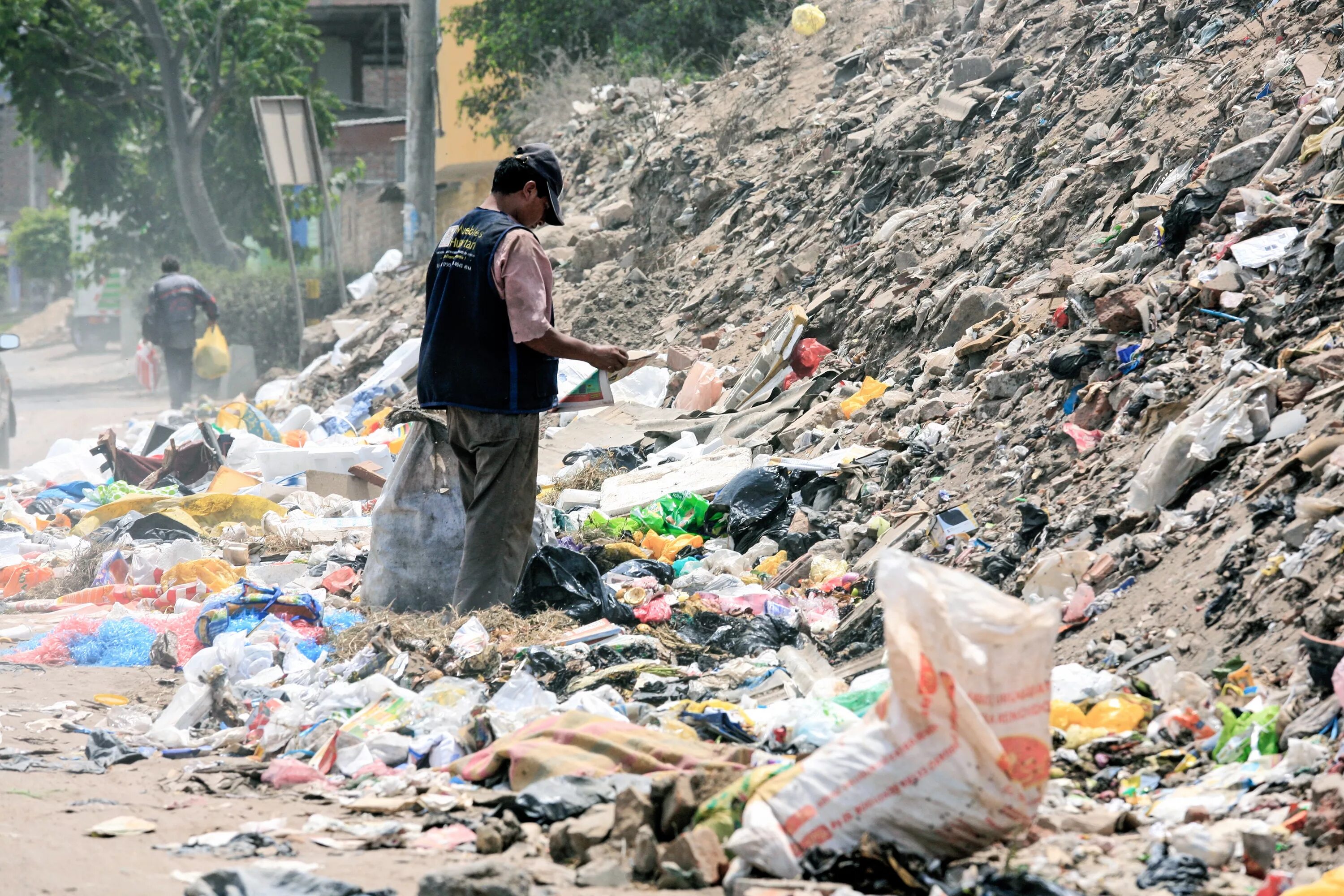 Сумку kirliligi. Dangerous Environmental problems. Waste problem. Waste Management. Rains waste