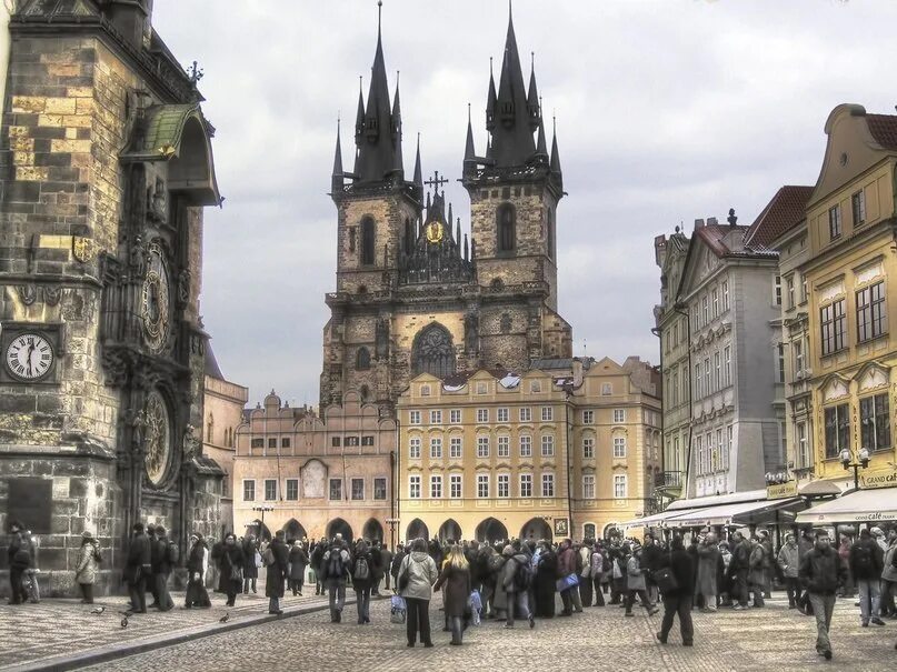 Побывав во многих странах. Староместская площадь. Прага. Староместская площадь в Праге в средневековье. Староместская площадь 1945. Красивые города Европы фото.