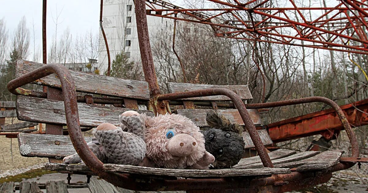Когда можно жить в чернобыле. Чернобыль город 2023. Припять зона отчуждения животные. Припять зона отчуждения мутанты. Чернобыль Припять сейчас 2023.