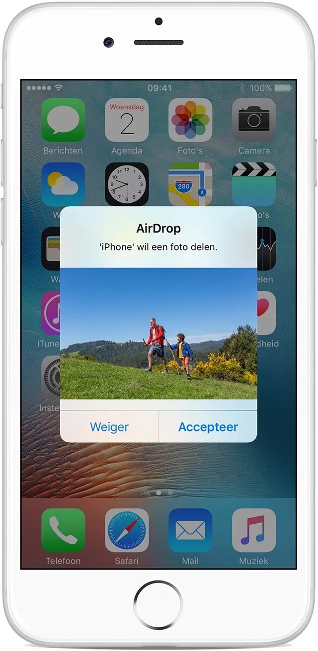 Airdrop что это на айфоне. Передать файл по Airdrop. Дроп на айфоне. АИРДРОП уведомление на айфоне.