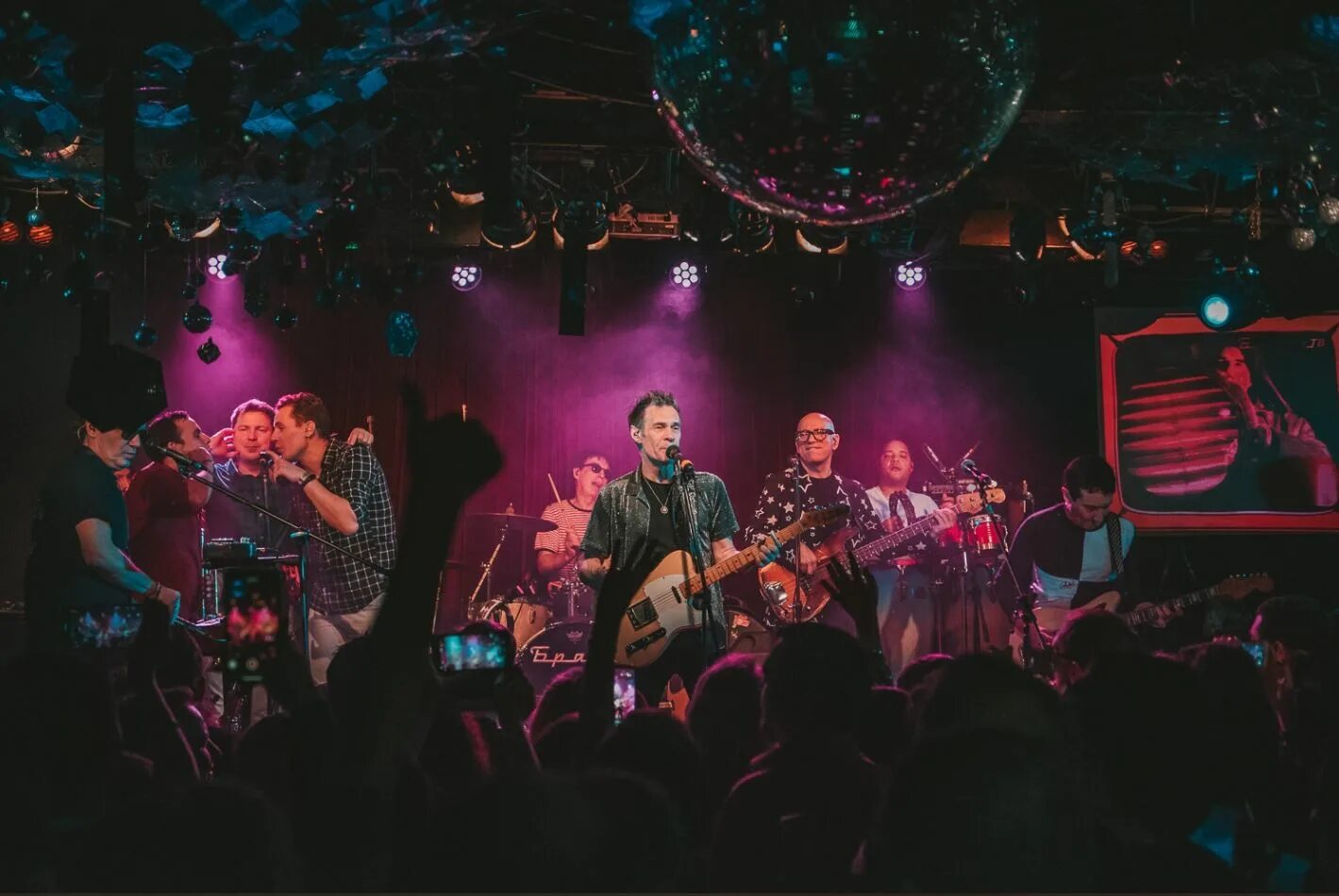 Bravo music. Bravo music. Канал браво music. Bravo music. Браво-мьюзик”.