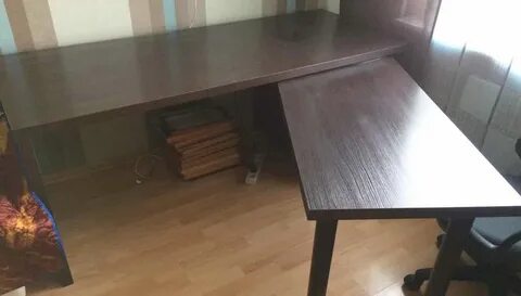 Стол с выдвижной столешницей