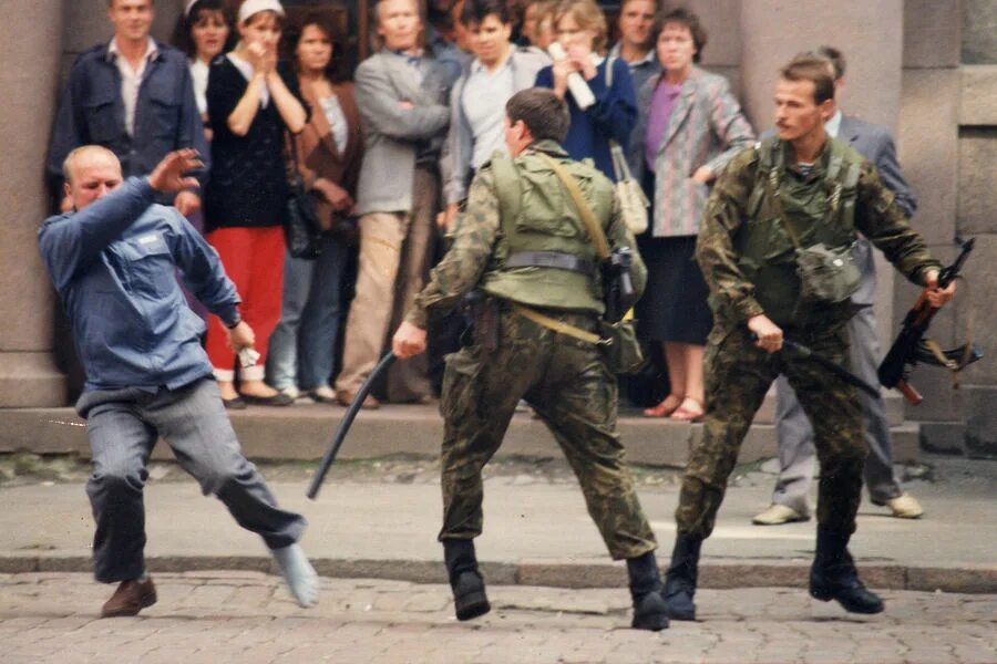 1991 омон. Рижский омон 1991. Рижский омон 1991. Сергей парфёнов рижский омон. Болеслав макутынович рижский омон.