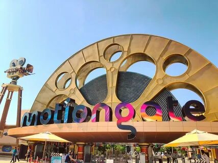 Motion gate
