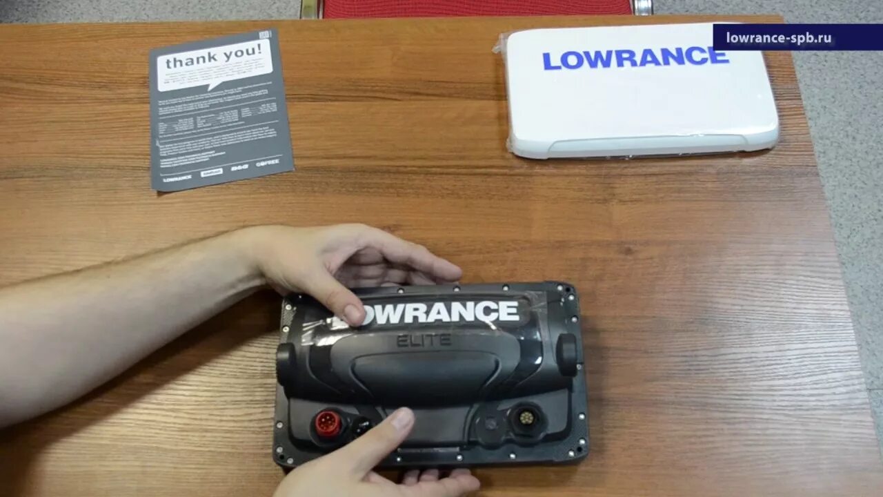 Элит ти. Lowrance 9ti2. Эхолот 9ti. Эхолот Lowrance Elite 12 ti2. Заглушки на эхолот Lowrance.