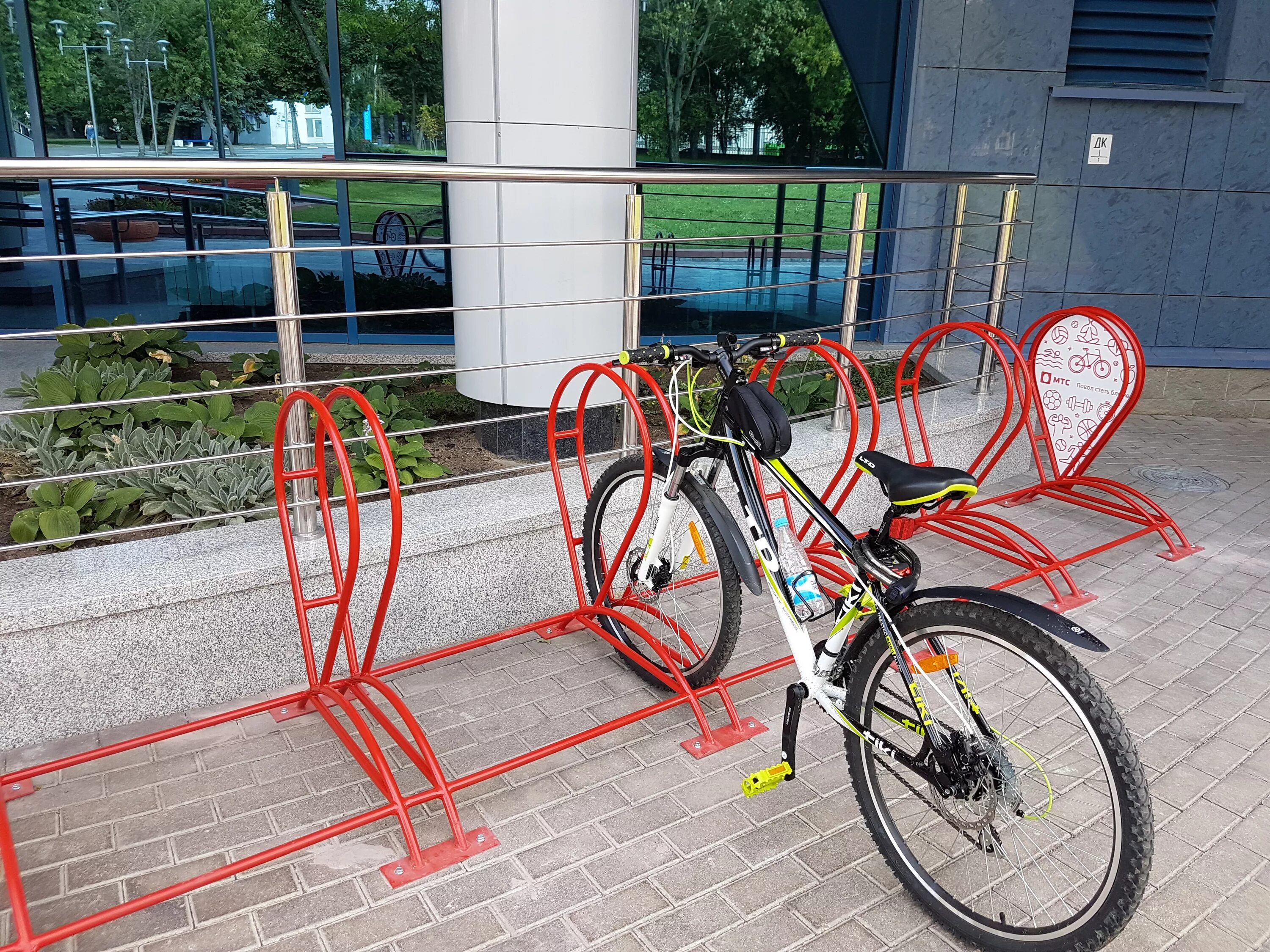 велопарковка окоф. велопарковка омега. велопарковка вп-14 батарея. велопарковка на 5 мест симпл диагональная разборная. велопарковка окоф.