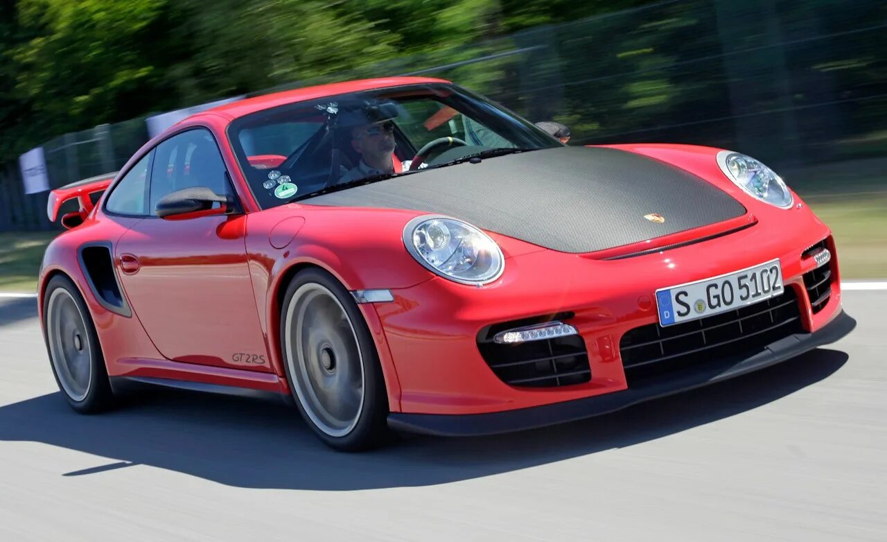 Сколько машина порше. Порше 911 gt2. Porsche 911 gt2 RS 997. Porsche 911 gt2 RS 2011. Porsche gt2 RS 2012.