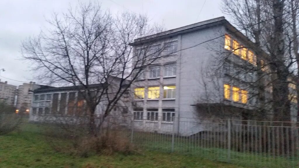Автобусный парк 7 спб. Образовательная площадка новоизмайловский улица кубинская д 46. Ул кубинская 32. Склад м видео. 84 спб.