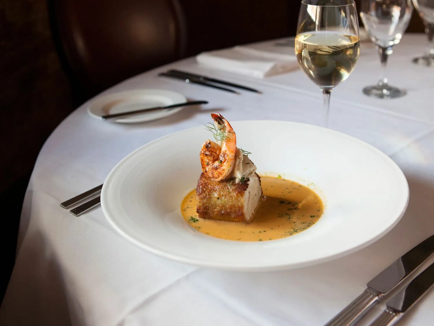 Ресторан три звезды. Блюда ресторана звезд мишлен. Ресторан гордона рамзи. Ресторан три звезды. Дарбази ресторан мишлен.