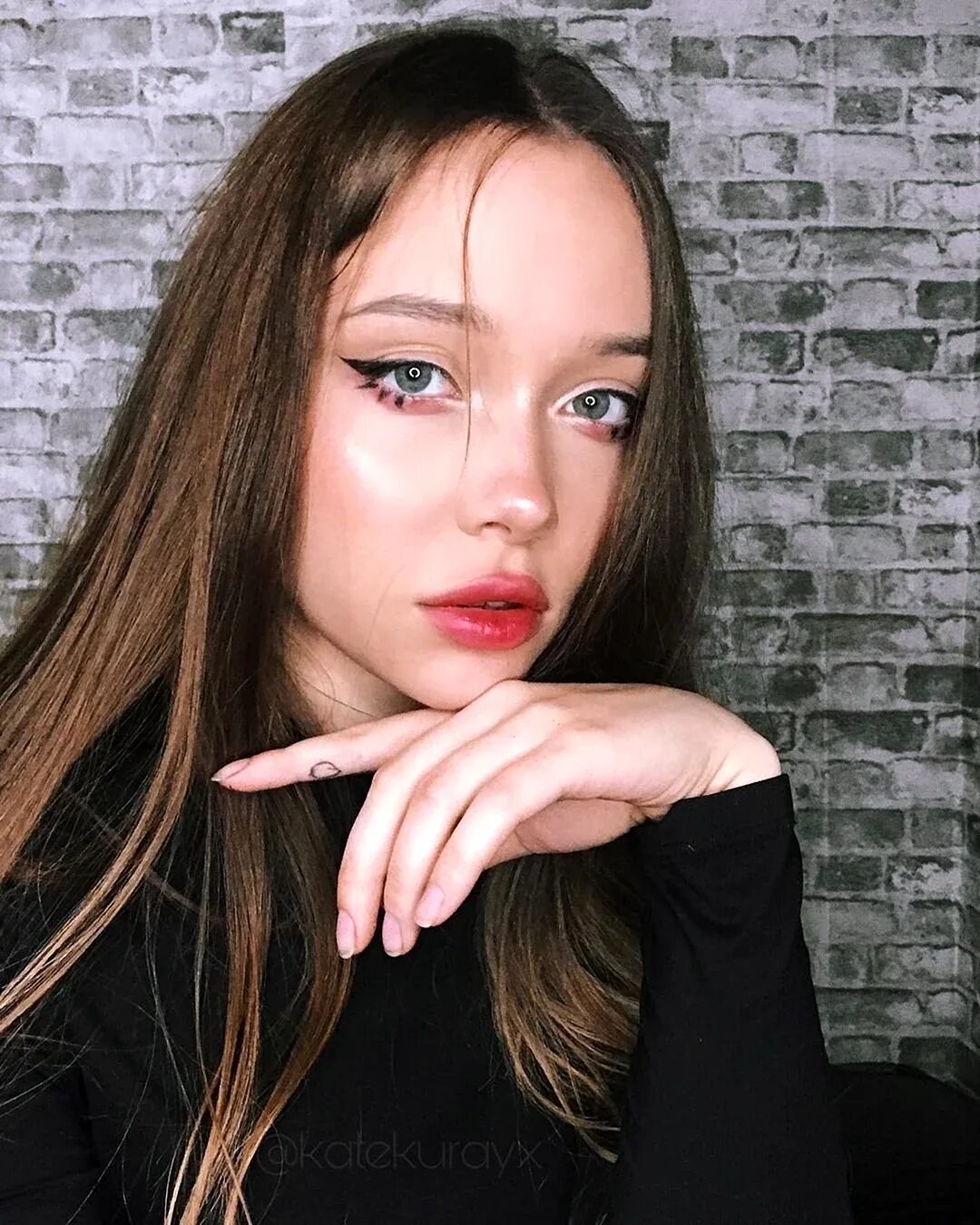 Kate kuray bio. Katekurayhub. Katekurayhub. Кейт kuray. Katya kuray.