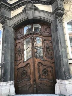 Москва door